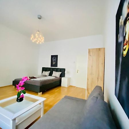 Family Apartment Th8 8 Wina Bagian luar foto