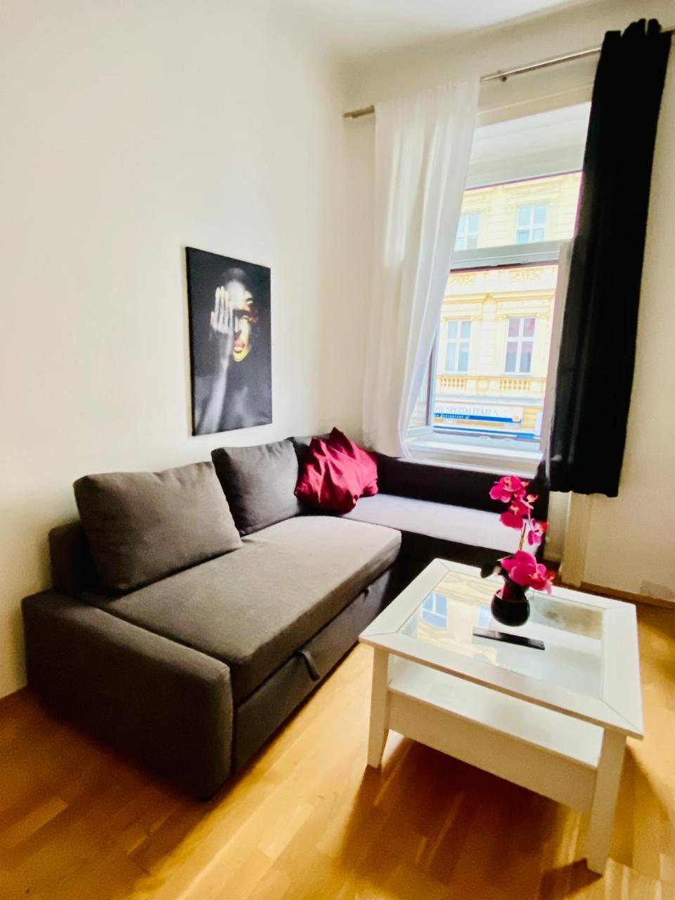 Family Apartment Th8 8 Wina Bagian luar foto
