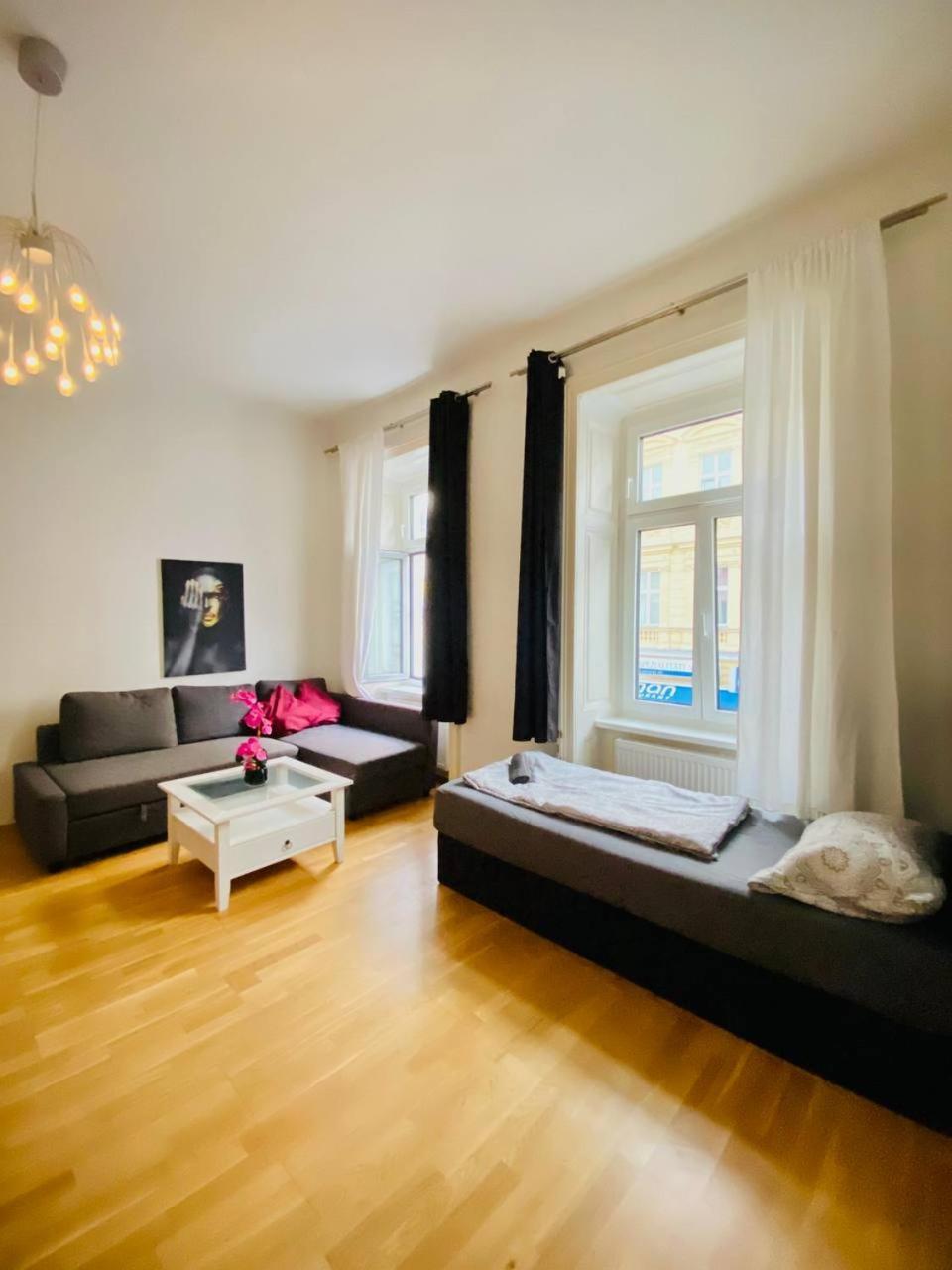 Family Apartment Th8 8 Wina Bagian luar foto