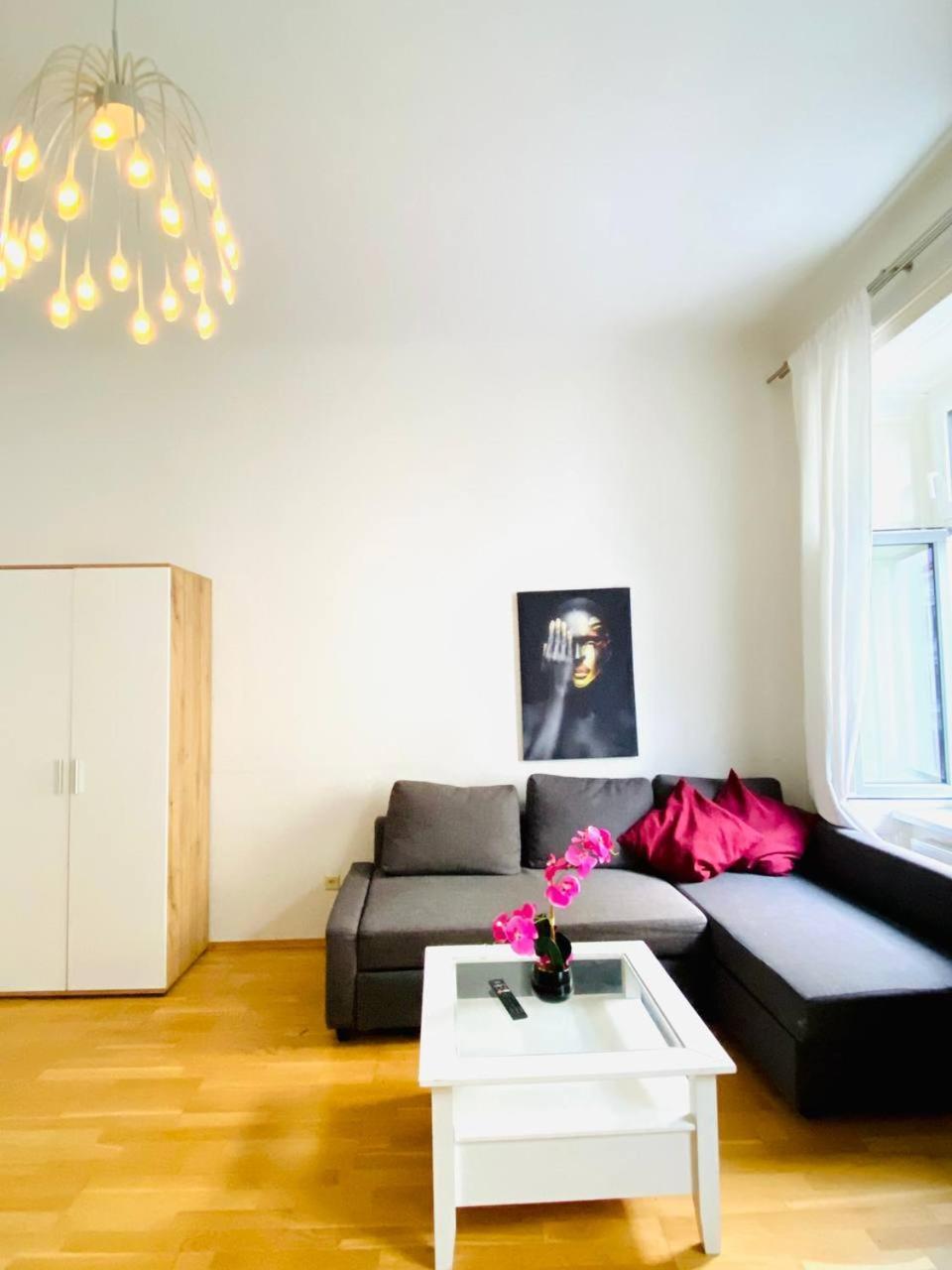 Family Apartment Th8 8 Wina Bagian luar foto